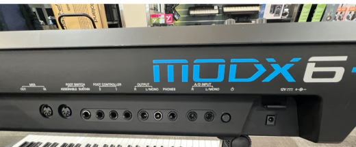 Store Special Product - Yamaha - MODX6+